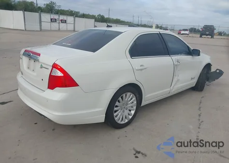 2012 Ford Fusion Hybrid z USA, uszkodzony, nr VIN 3FADP0L37CR181174